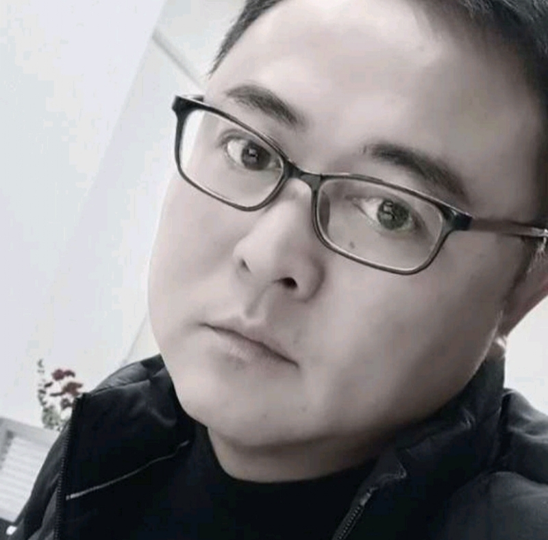 小石头的第一张照片--新乡相亲服务中心