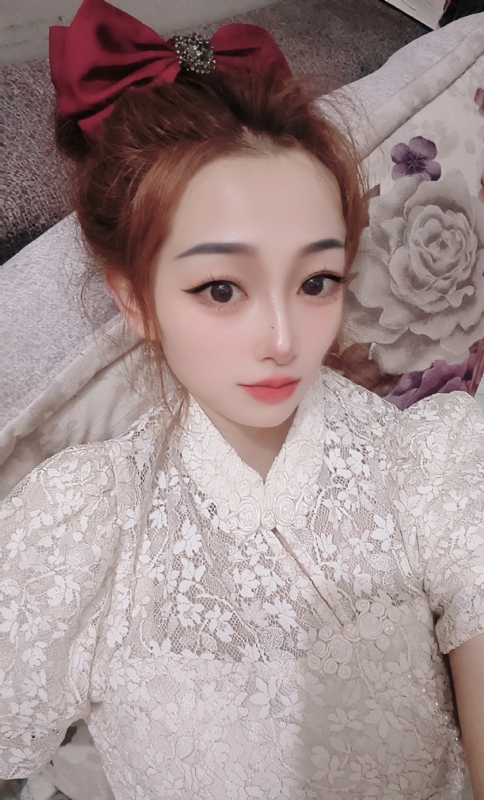 有缘千里来相会的第一张照片--新乡相亲服务中心