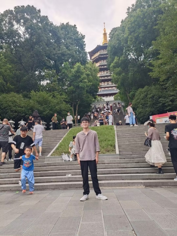 阳光男孩的第五张照片--新乡相亲服务中心