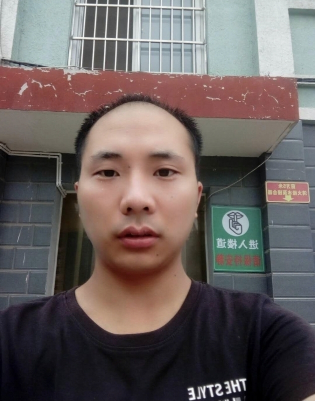 亮亮的第一张照片--新乡相亲服务中心