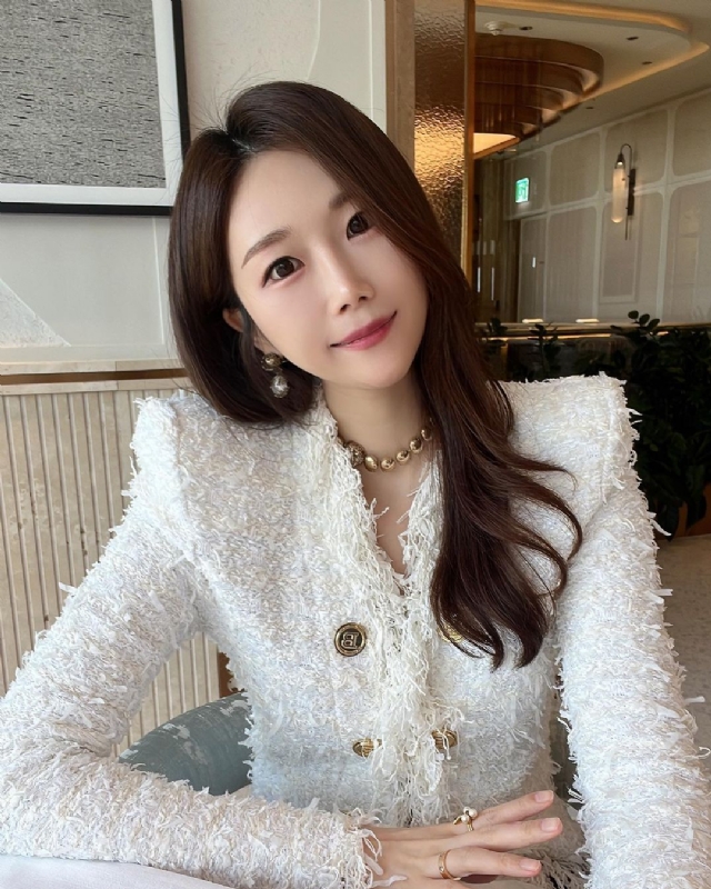 惠然的第一张照片--新乡相亲服务中心