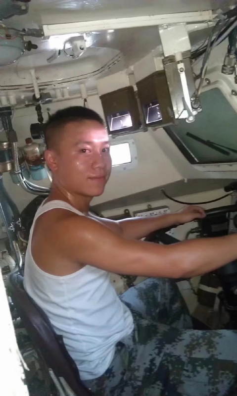 哥哥的第一张照片--新乡相亲服务中心