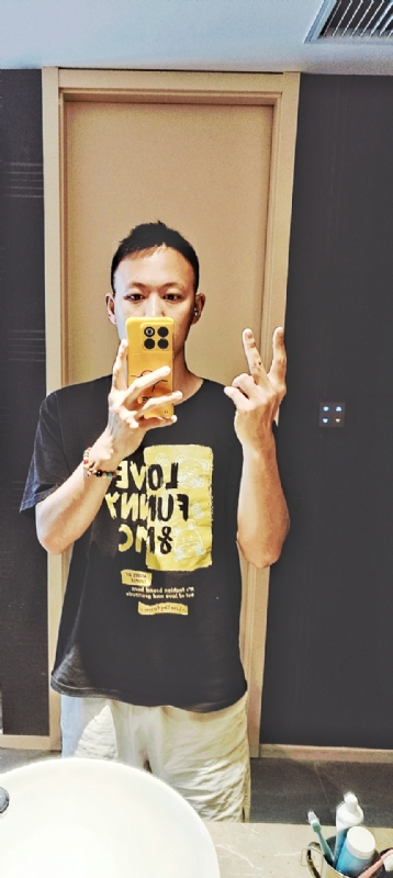 涵涵在的第一张照片--新乡相亲服务中心