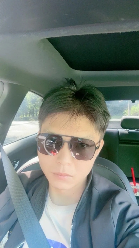 怀念的第一张照片--新乡相亲服务中心