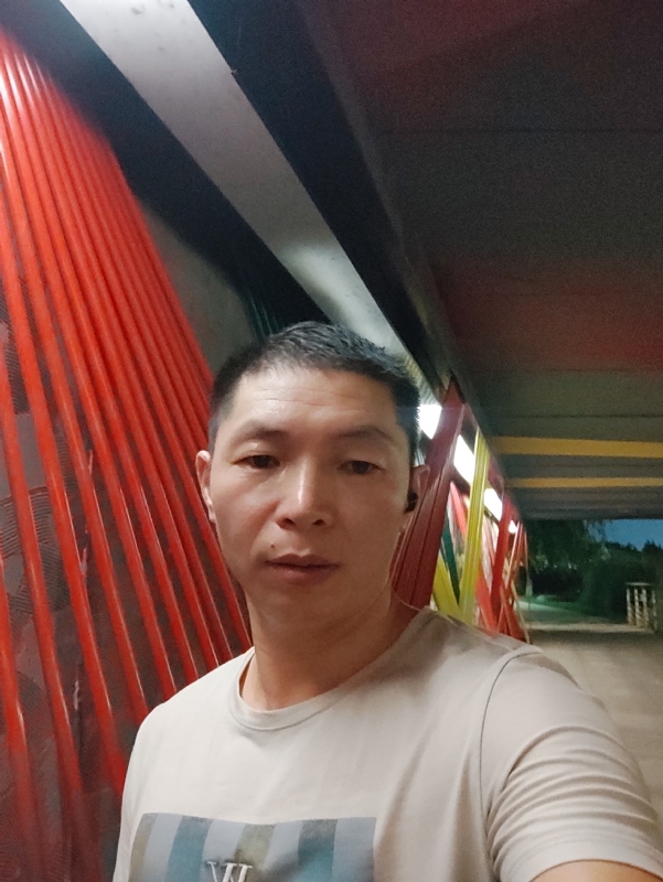 夜猫的第一张照片--新乡相亲服务中心