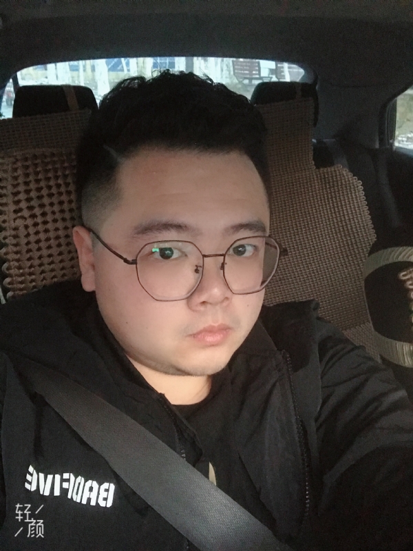 欢笑的第一张照片--新乡相亲服务中心