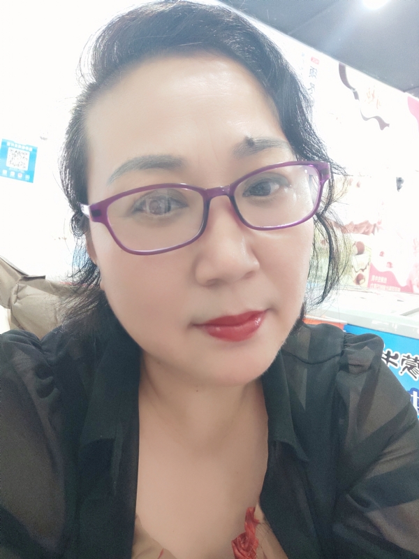 娜财娜福的第一张照片--新乡相亲服务中心