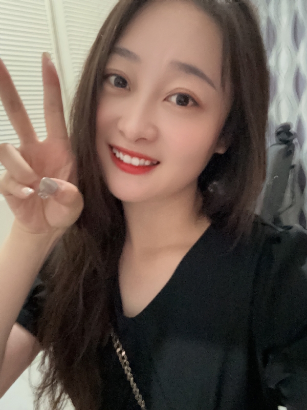 草莓的第一张照片--新乡相亲服务中心