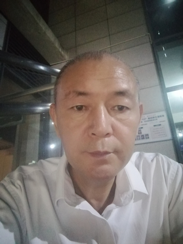 老李的第一张照片--新乡相亲服务中心