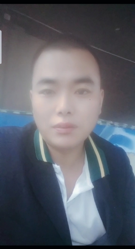 阳光男孩的第一张照片--新乡相亲服务中心