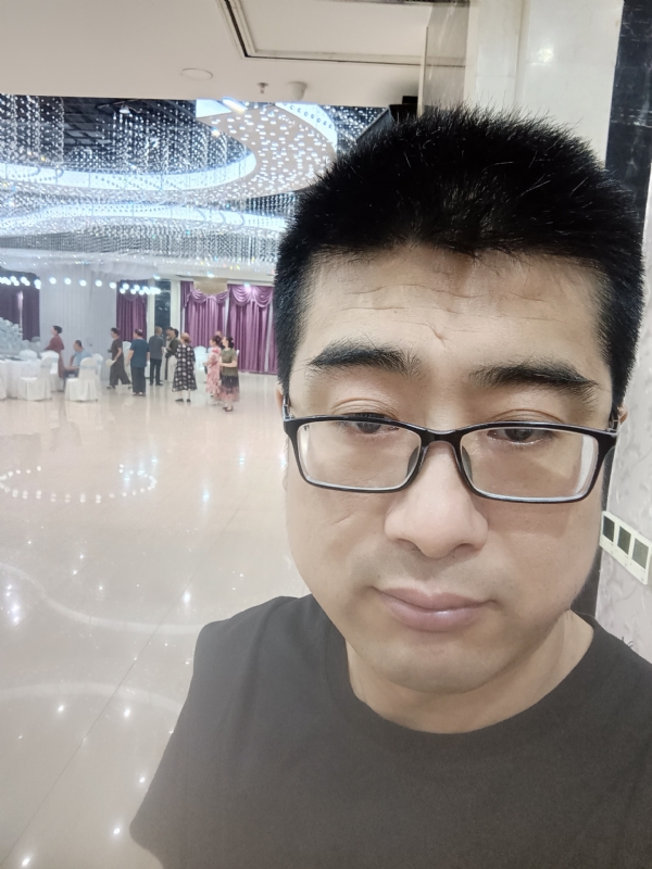 晴天的第三张照片--新乡相亲服务中心