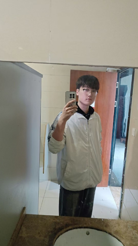 高大毛的第一张照片--新乡相亲服务中心