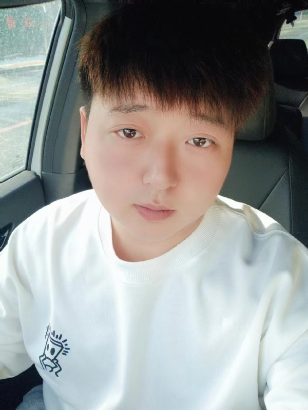 可乐加冰的第一张照片--新乡相亲服务中心