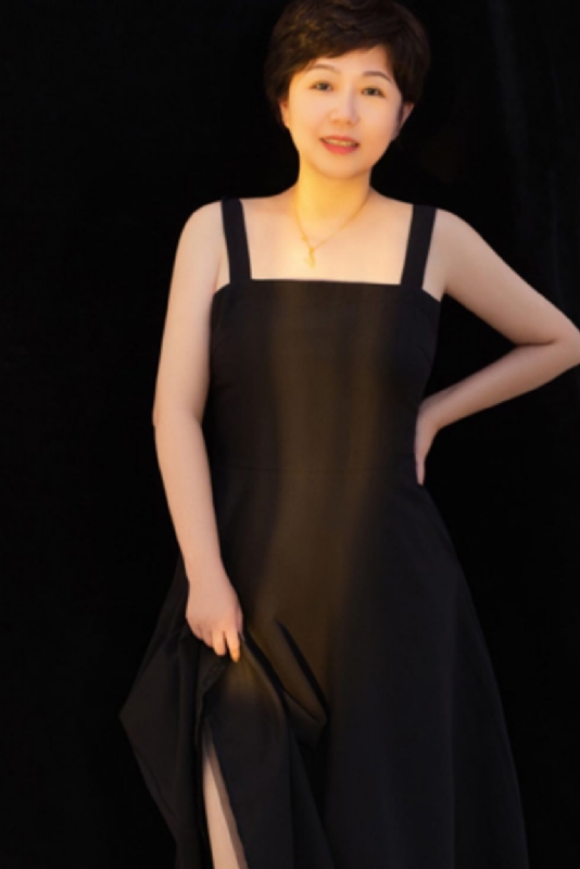 阿娜的第一张照片--新乡相亲服务中心