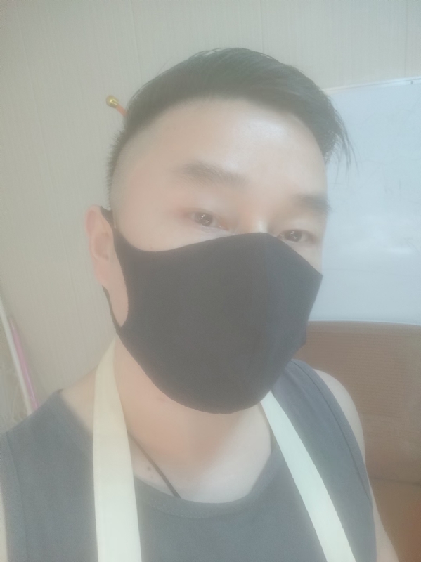 Poluk秦的第二张照片--新乡相亲服务中心