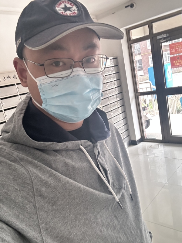 冰的第一张照片--新乡相亲服务中心