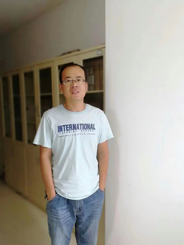 黄土麦田的第三张照片--新乡相亲服务中心