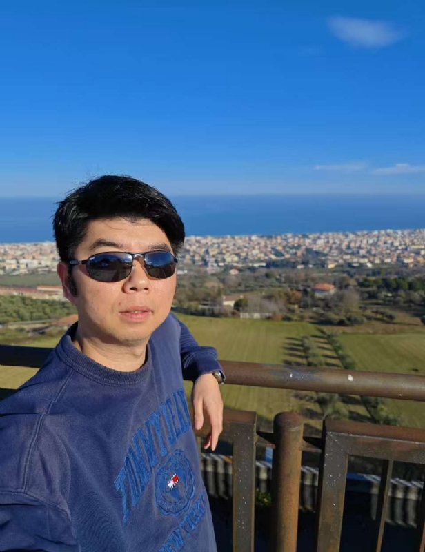 平心静气的第一张照片--新乡相亲服务中心