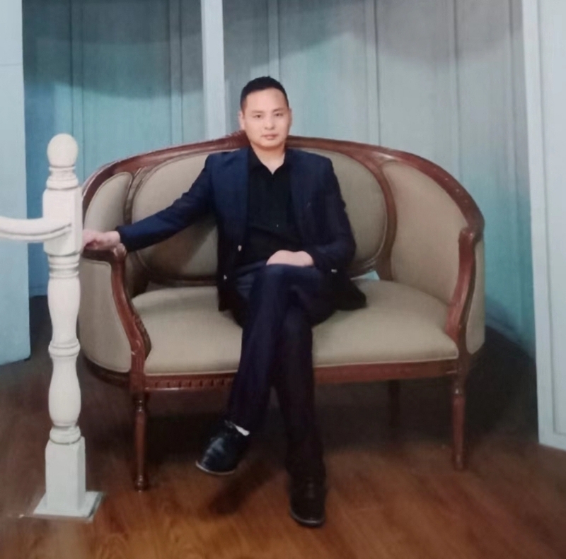 龙行天下的第二张照片--新乡相亲服务中心