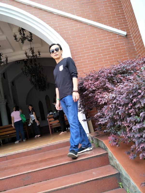 易进的第二张照片--新乡相亲服务中心