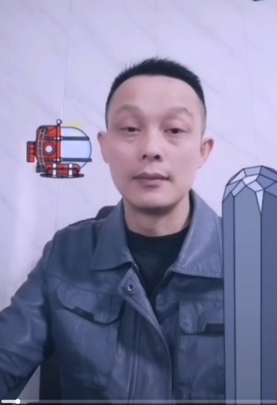 易进的第三张照片--新乡相亲服务中心