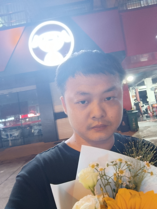 小陈的第一张照片--新乡相亲服务中心