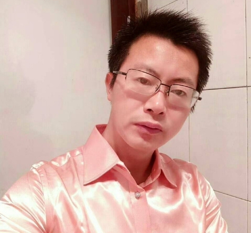 亮亮的第一张照片--新乡相亲服务中心