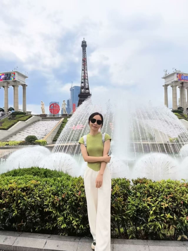 秋风落叶的第一张照片--新乡相亲服务中心