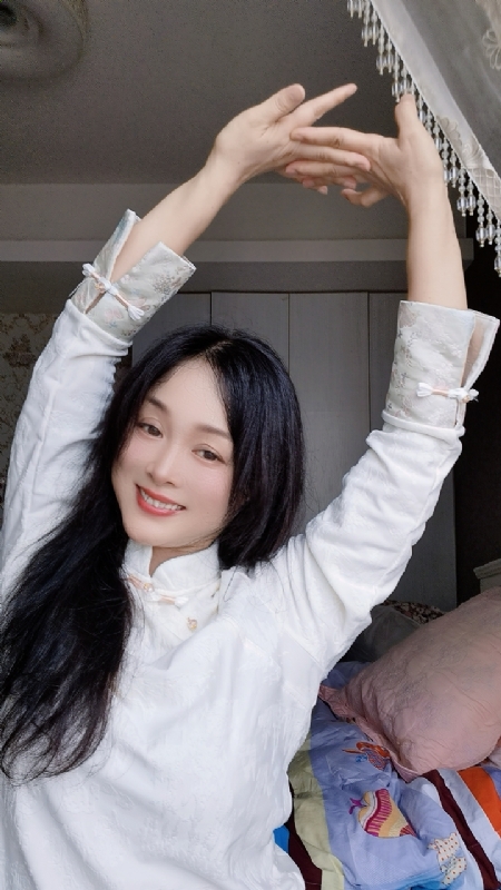 伊伊的第四张照片--新乡相亲服务中心