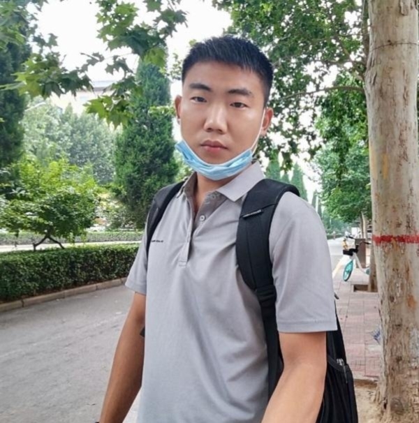 90年男征婚的第一张照片--新乡相亲服务中心