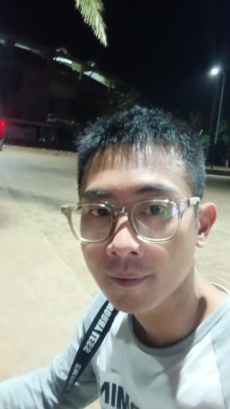 龙龙的第二张照片--新乡相亲服务中心