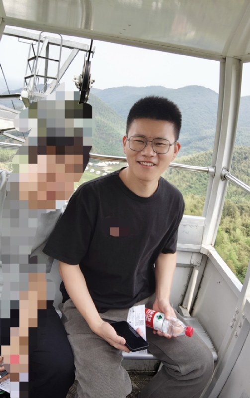 奔奔笨笨的第一张照片--新乡相亲服务中心