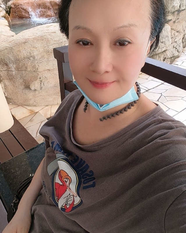 hong的第三张照片--新乡相亲服务中心