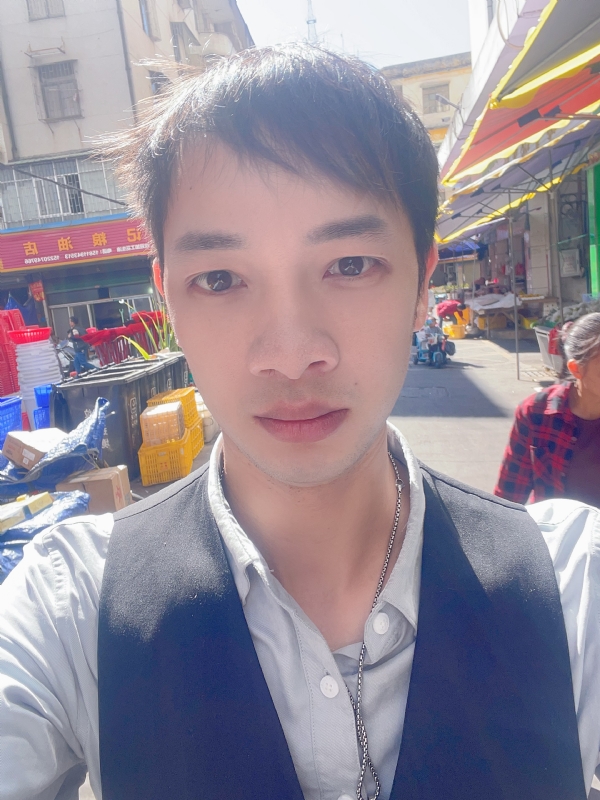 zengwanyou1995的第一张照片--新乡相亲服务中心