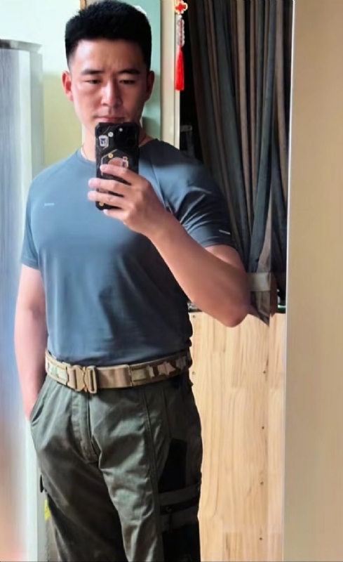 剑走偏锋的第一张照片--新乡相亲服务中心