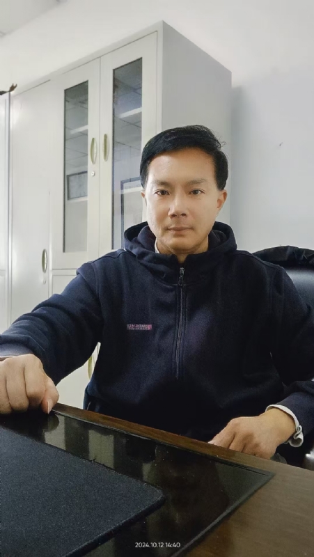 枫叶的第一张照片--新乡相亲服务中心