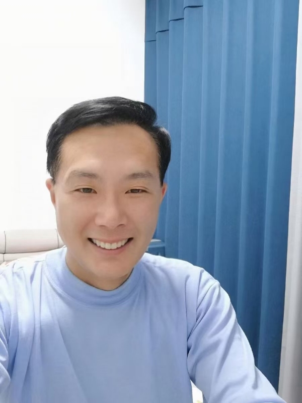 枫叶的第三张照片--新乡相亲服务中心