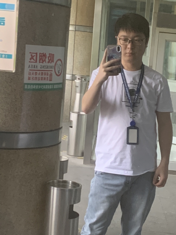 潜伏的第一张照片--新乡相亲服务中心