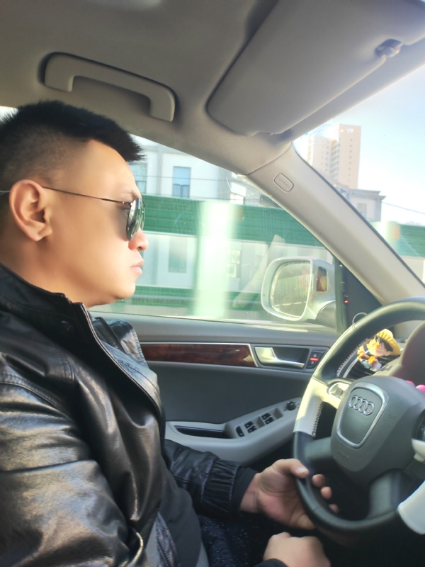 Mr陈的第一张照片--新乡相亲服务中心