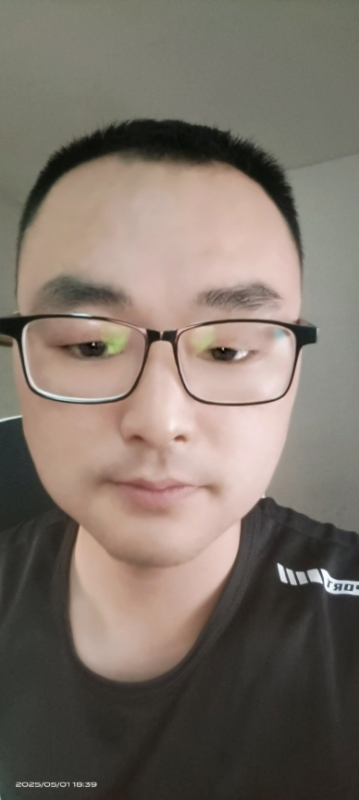 潮湿的心的第一张照片--新乡相亲服务中心