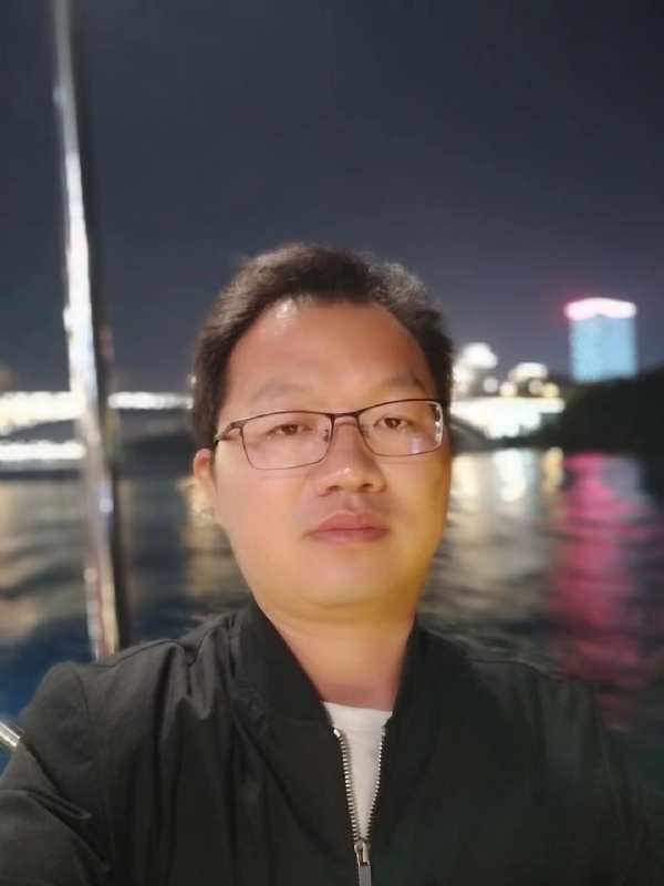 祝你平安的第一张照片--新乡相亲服务中心