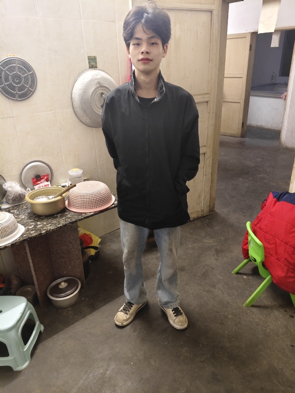 铭泽的第一张照片--新乡相亲服务中心