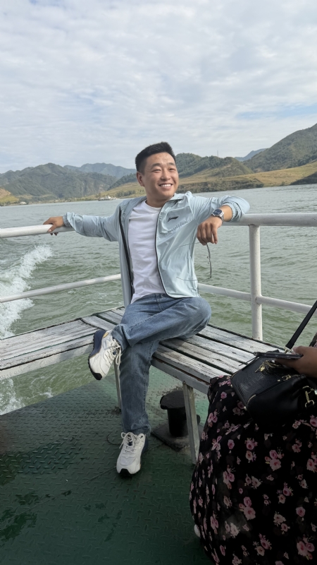 烟花易笑的第一张照片--新乡相亲服务中心