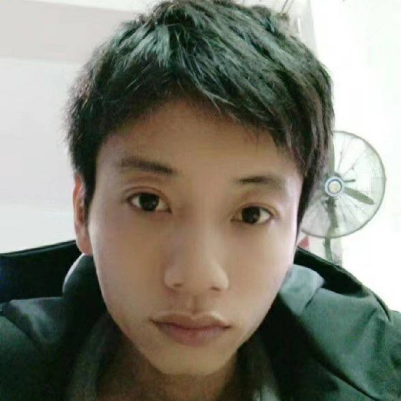 发呆的第一张照片--新乡相亲服务中心