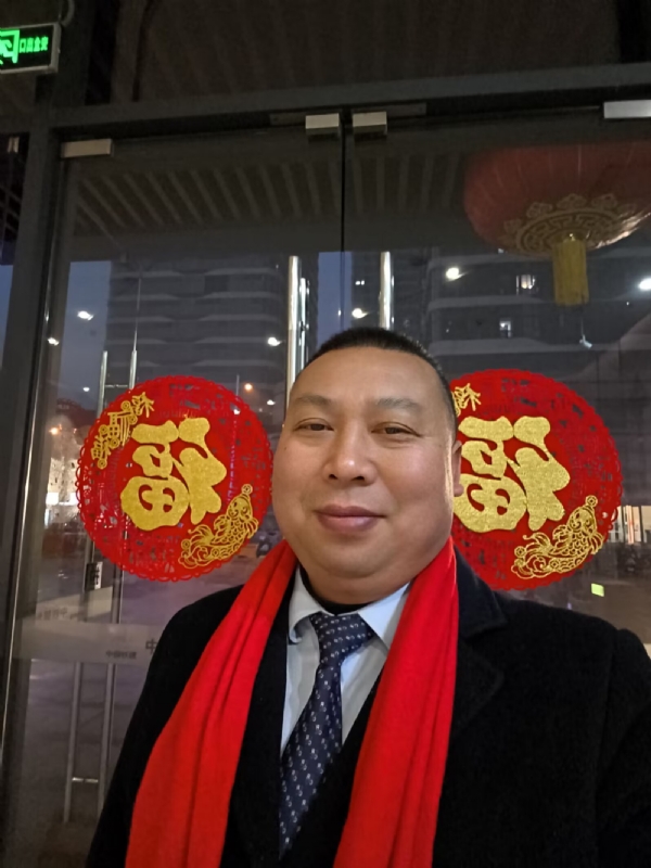 半百悟红尘的第一张照片--新乡相亲服务中心